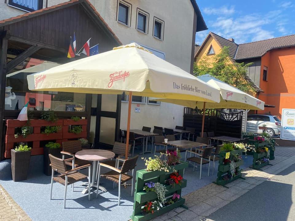 Bauer'S Pension-Restaurant-Catering Grosshabersdorf Bagian luar foto