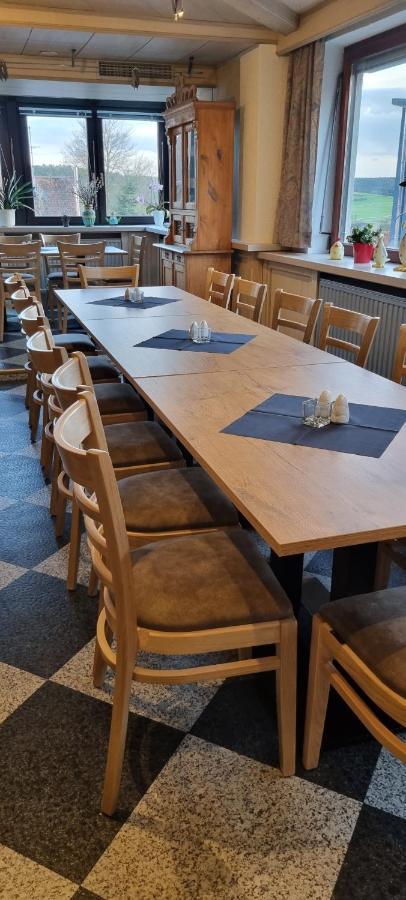 Bauer'S Pension-Restaurant-Catering Grosshabersdorf Bagian luar foto